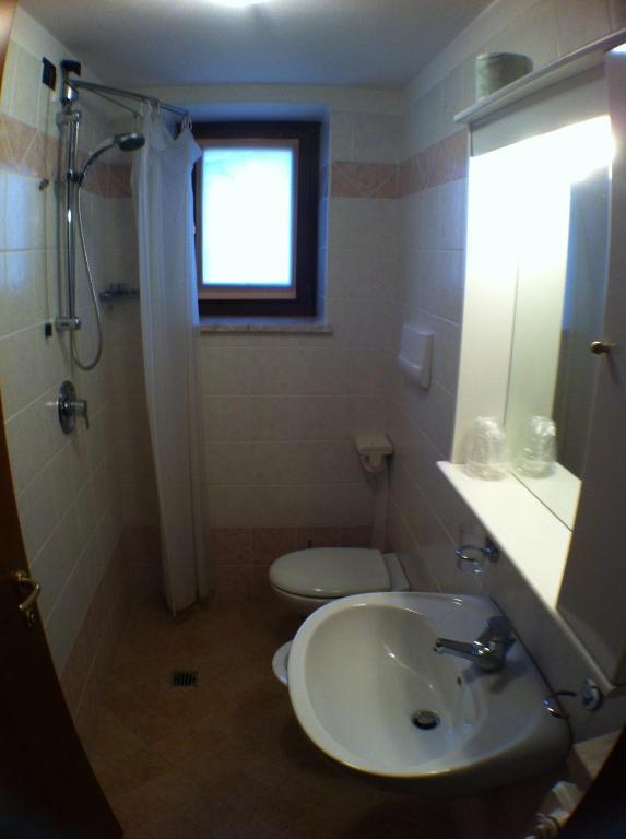 Hotel Scandola Bosco Chiesanuova Habitación foto